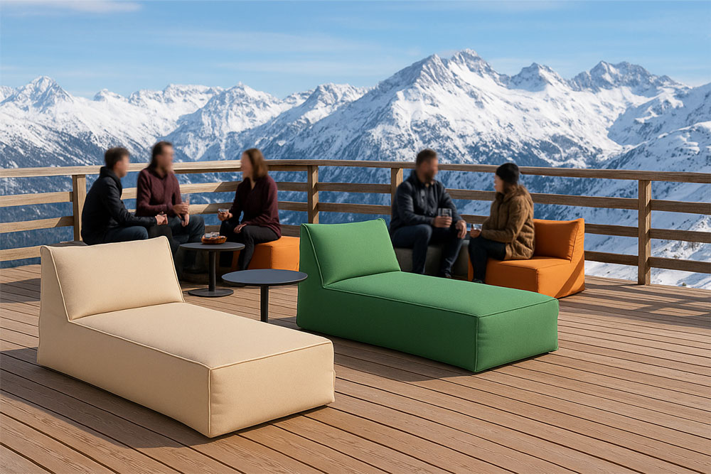 méridienne extérieure ignifugée M2 sur la terrasse d'un bar d'altitude